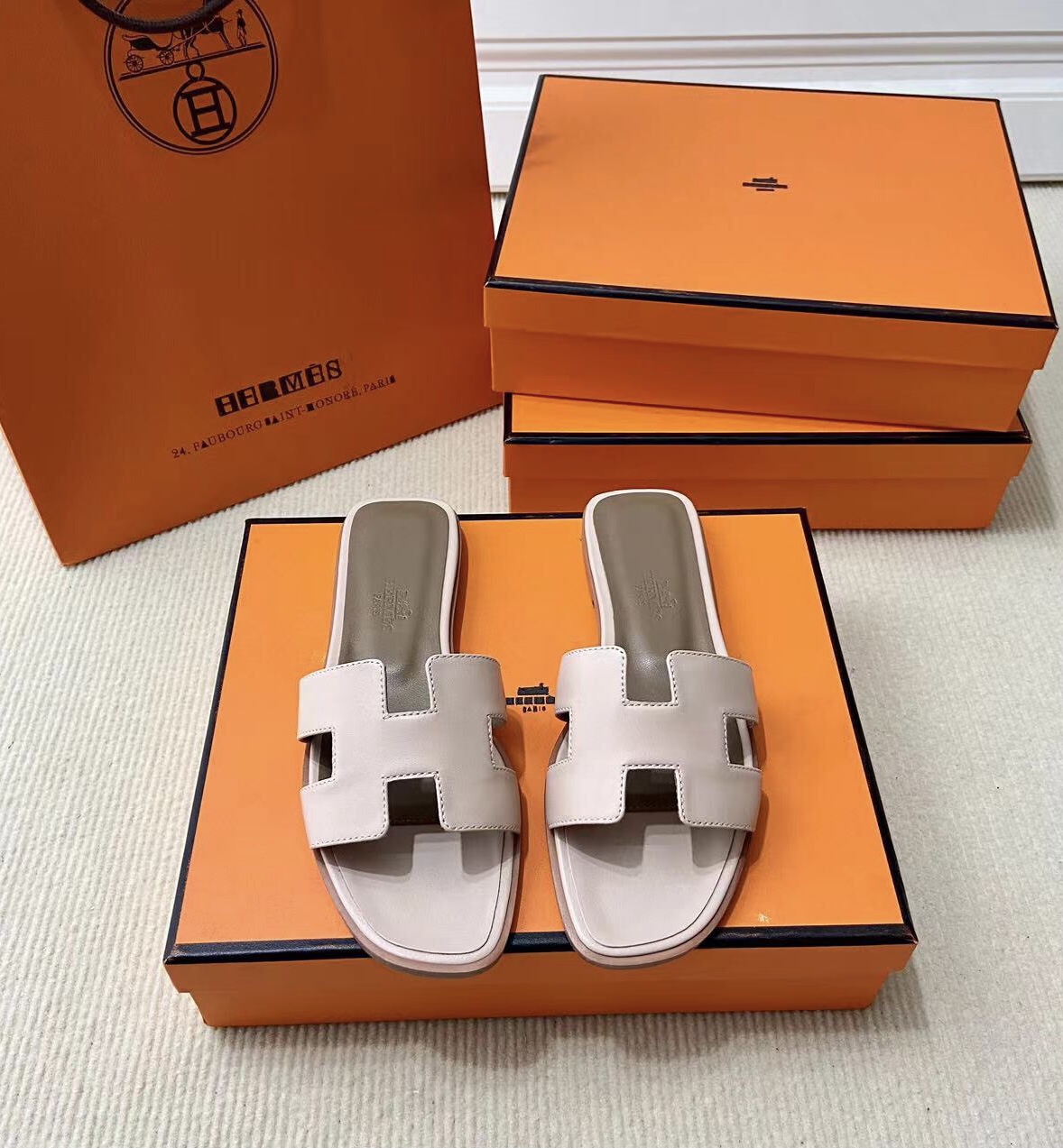 에르메스 올수공 오란 슬리퍼 샌들 스위프트 125